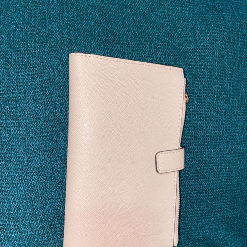 Wallet. - Picture 3 of 3